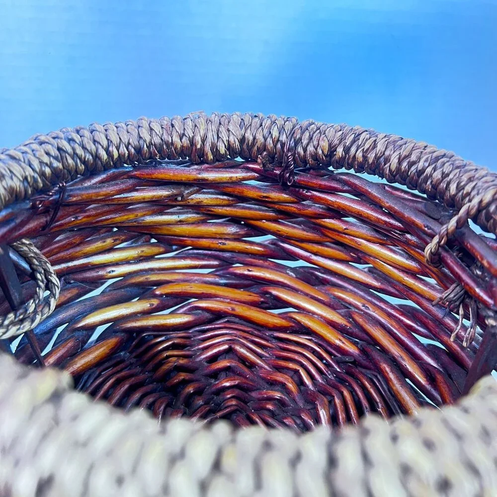 Vintage Round Basket Woven Handcrafted Brown‎ Rattan Wicker Twisted Rope Handle